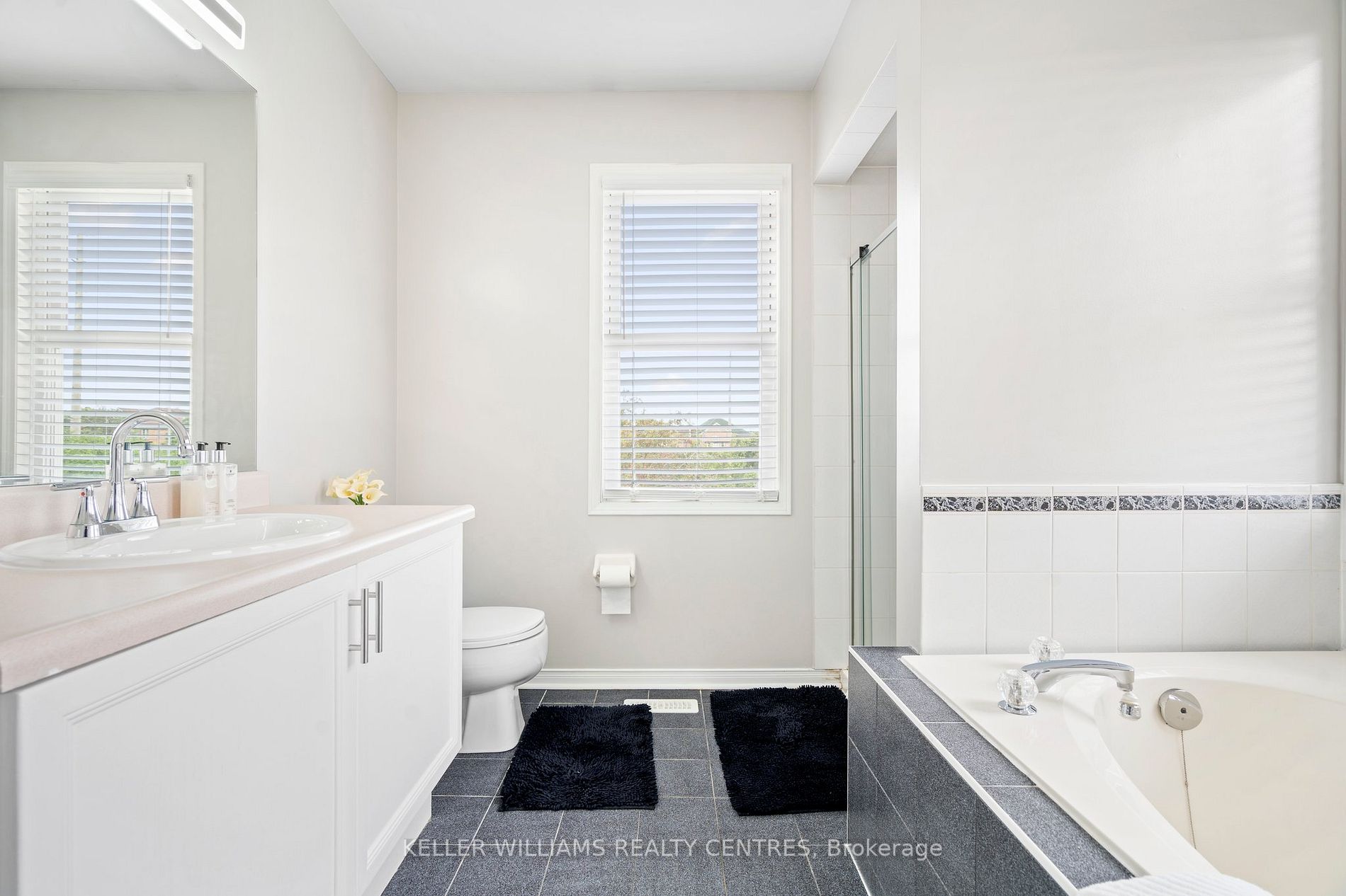 63 Wickstead Crt, #33