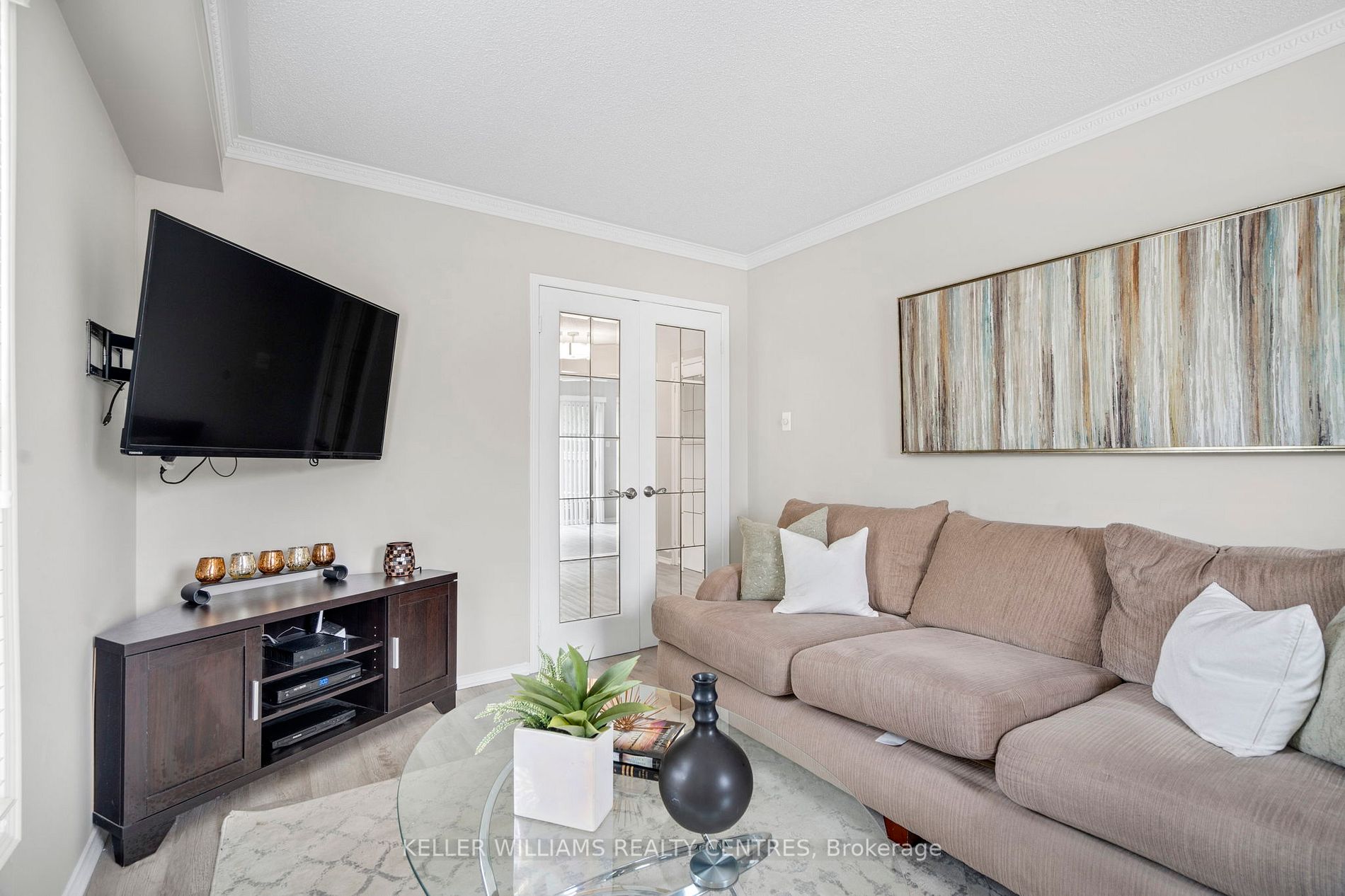63 Wickstead Crt, #33