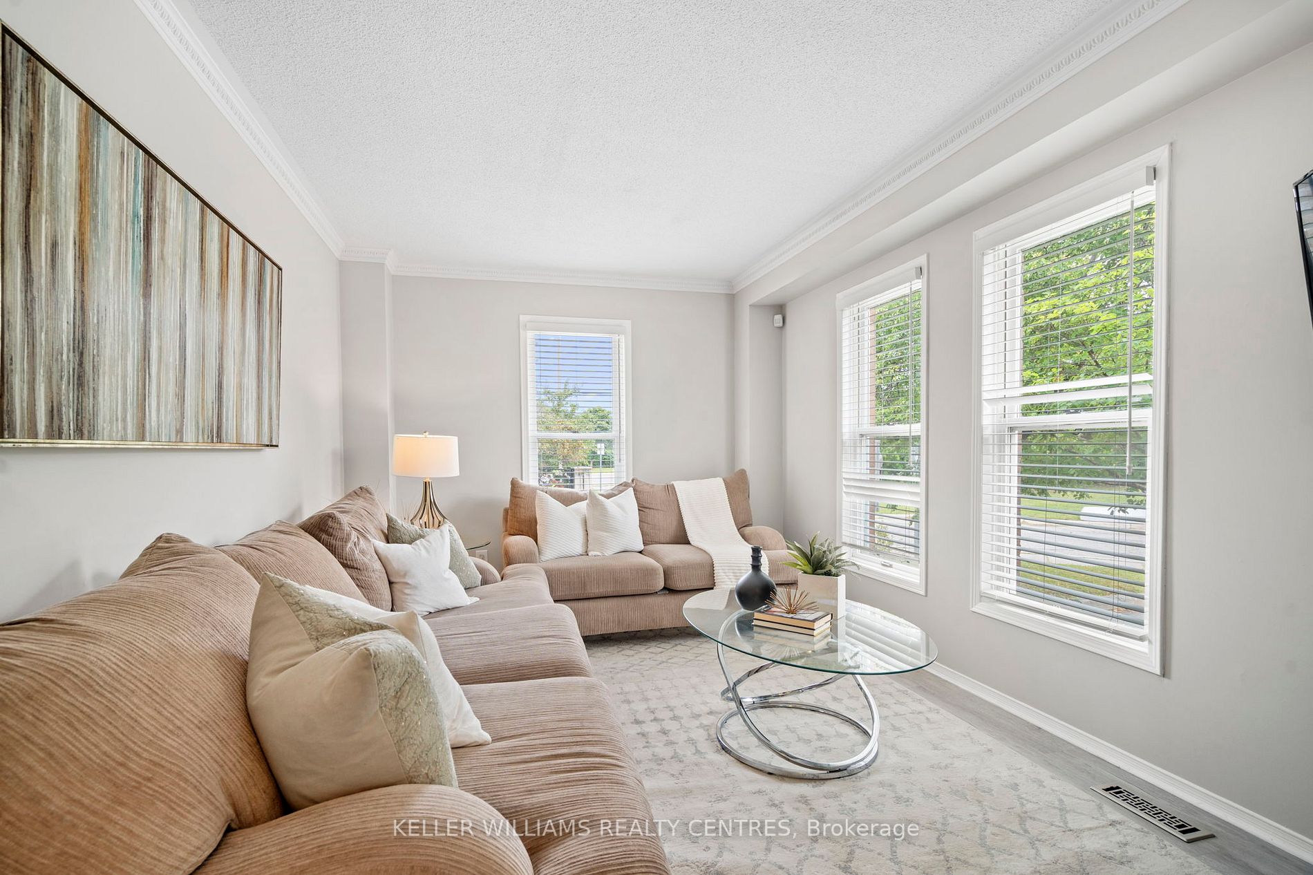 63 Wickstead Crt, #33