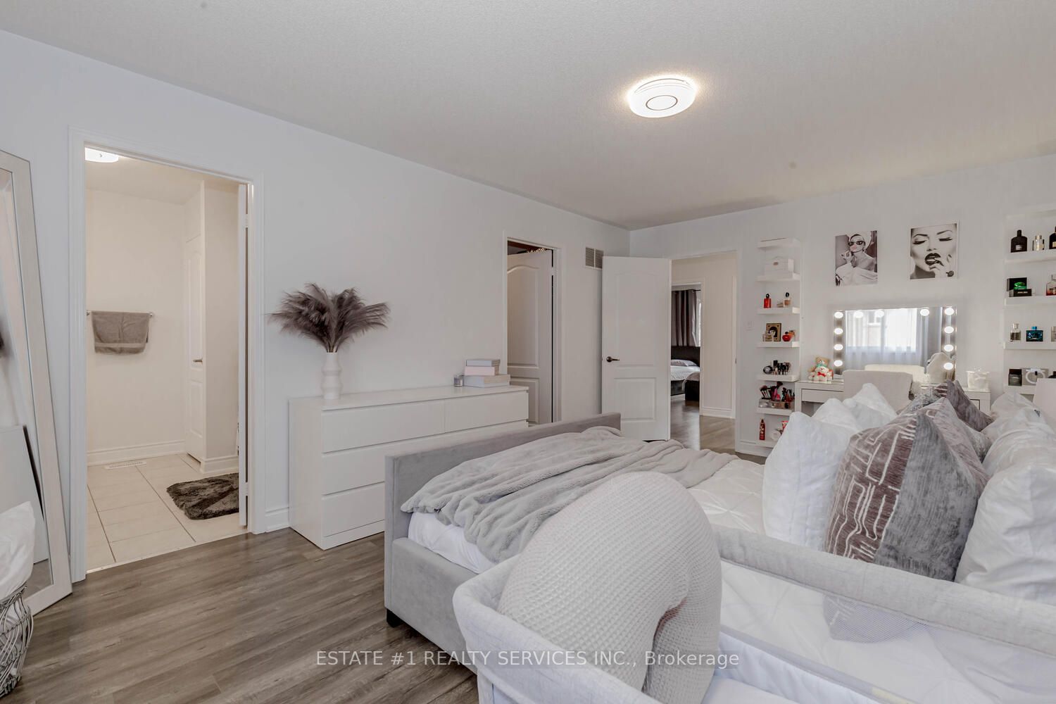 35 Hollingsworth Circ