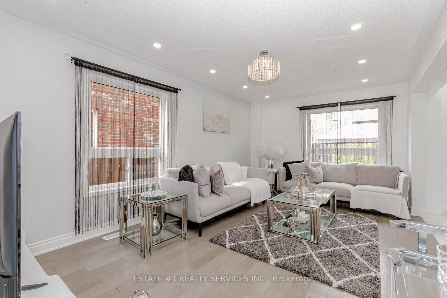 35 Hollingsworth Circ
