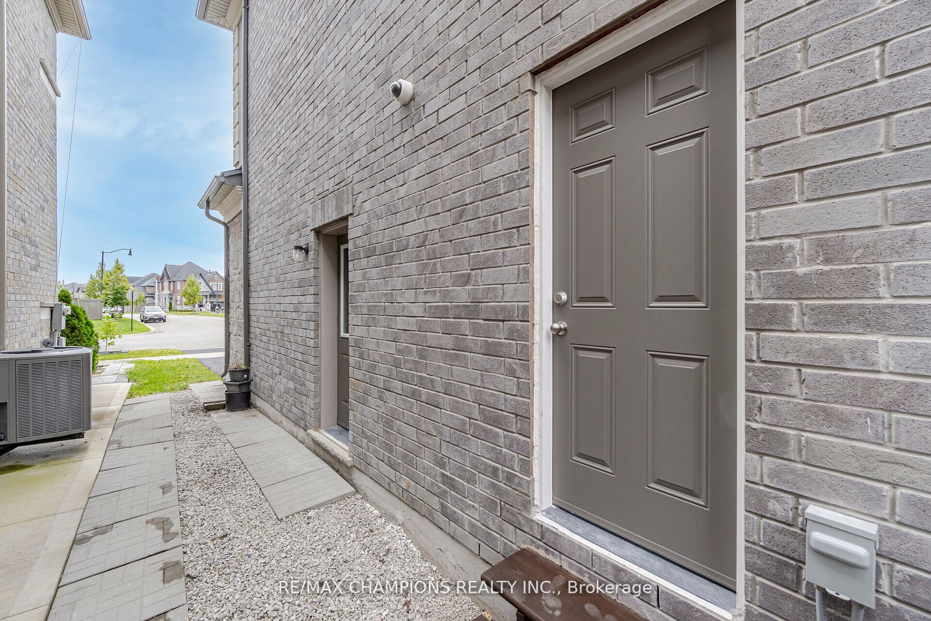 22 Hertonia St