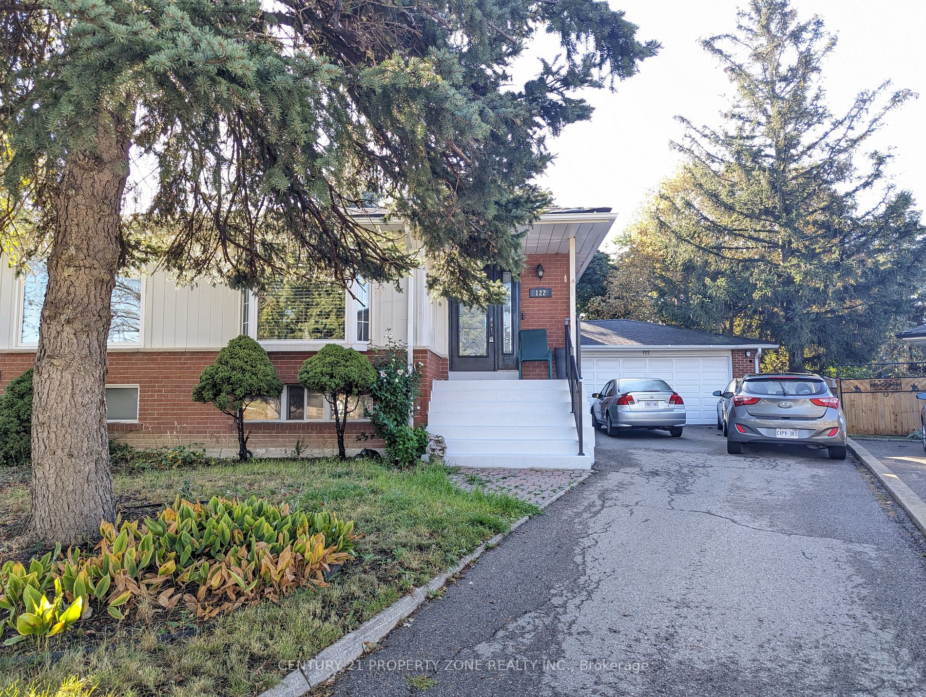 122 Earnscliffe Circ