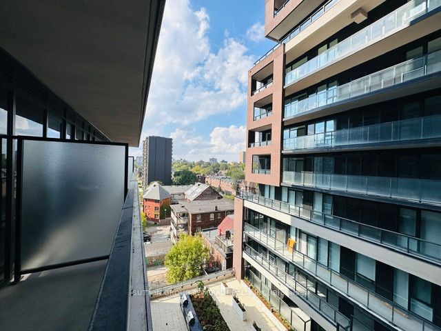 270 Dufferin Street, #611