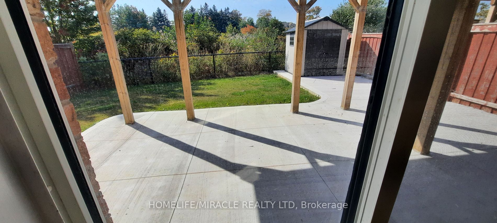 32 Abbotsbury Dr, #Lower
