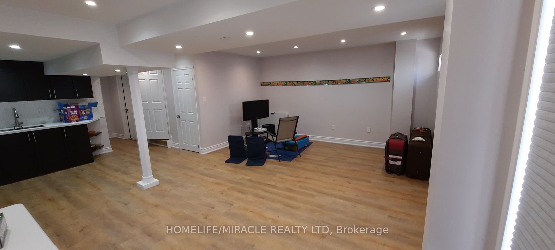 32 Abbotsbury Dr, #Lower