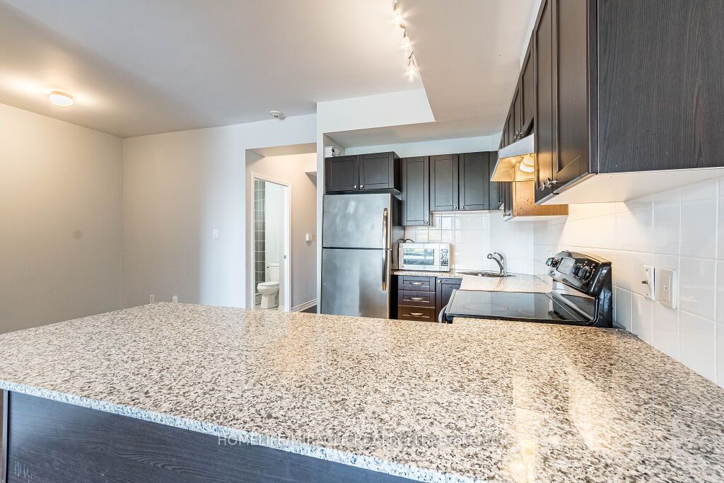 3865 Lake Shore Blvd W, #408