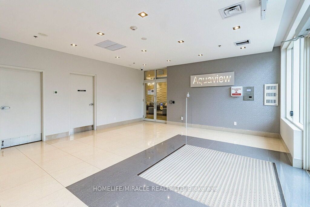 3865 Lake Shore Blvd W, #408