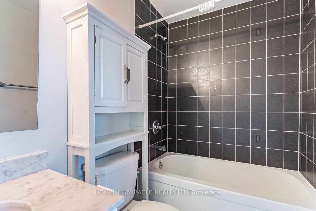 3865 Lake Shore Blvd W, #408