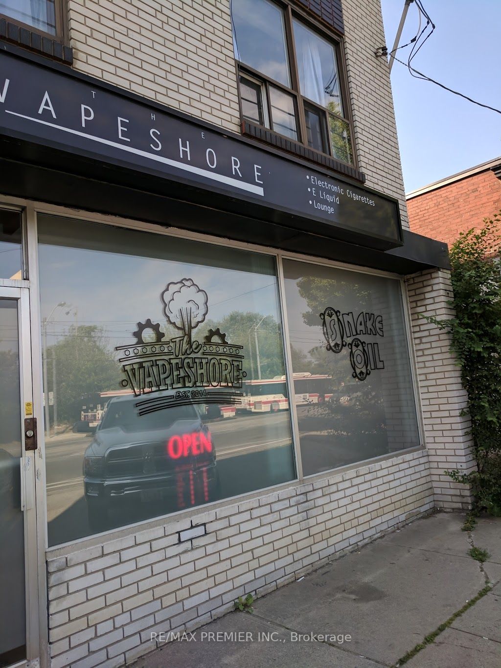 3783 Lakeshore Blvd W
