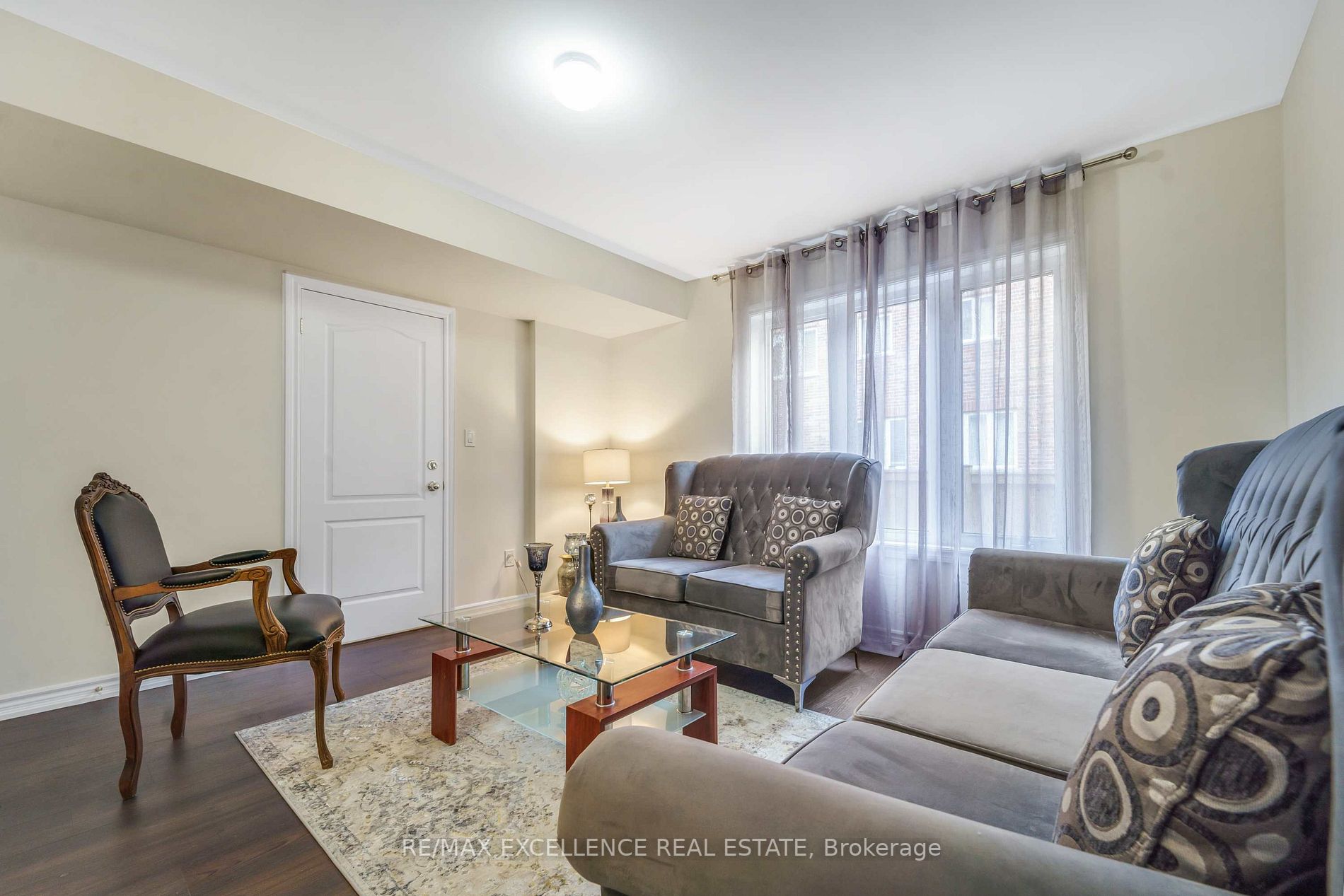 6 Sprucewood Road