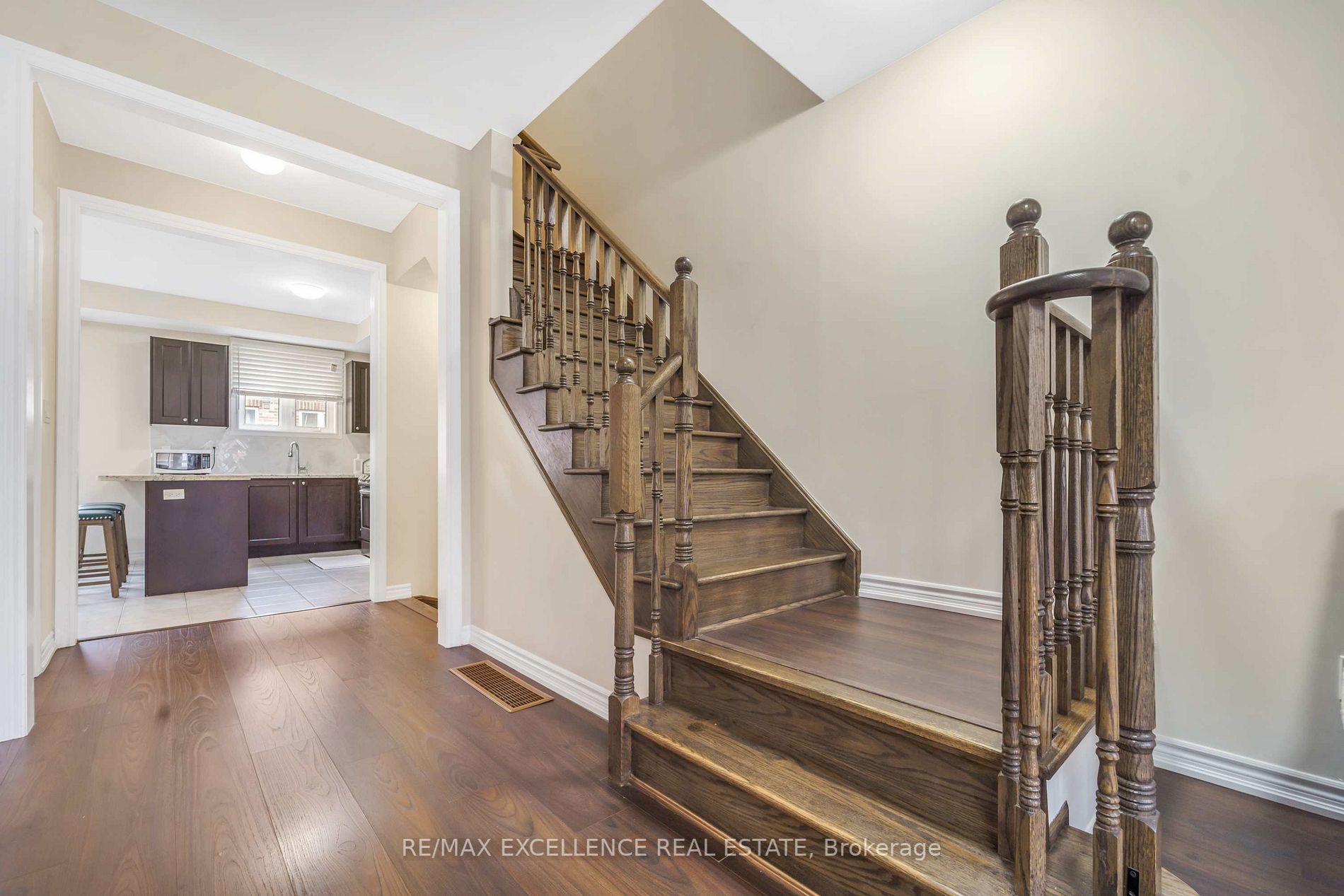 6 Sprucewood Road