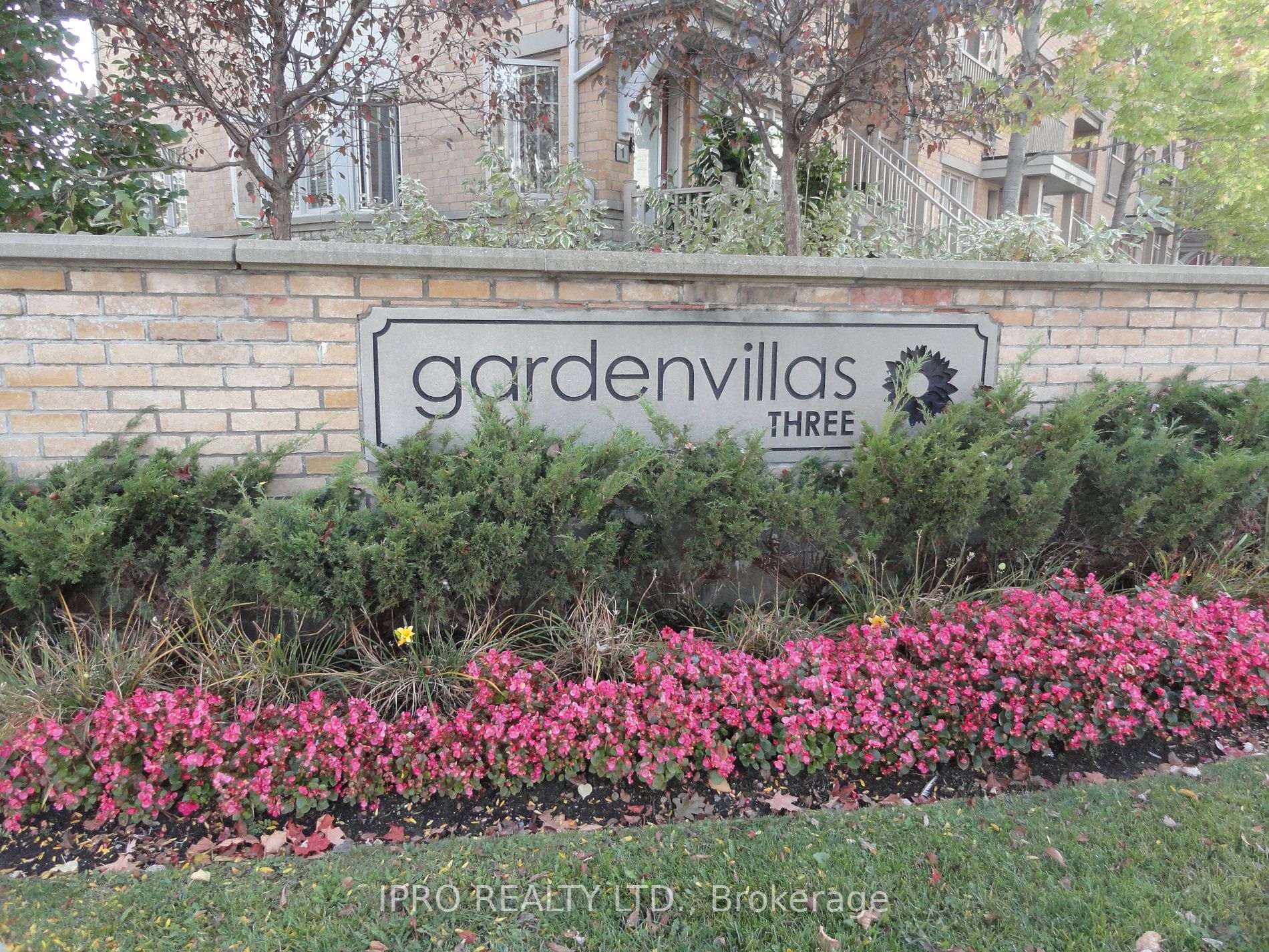 5585 Oscar Peterson Blvd, #6