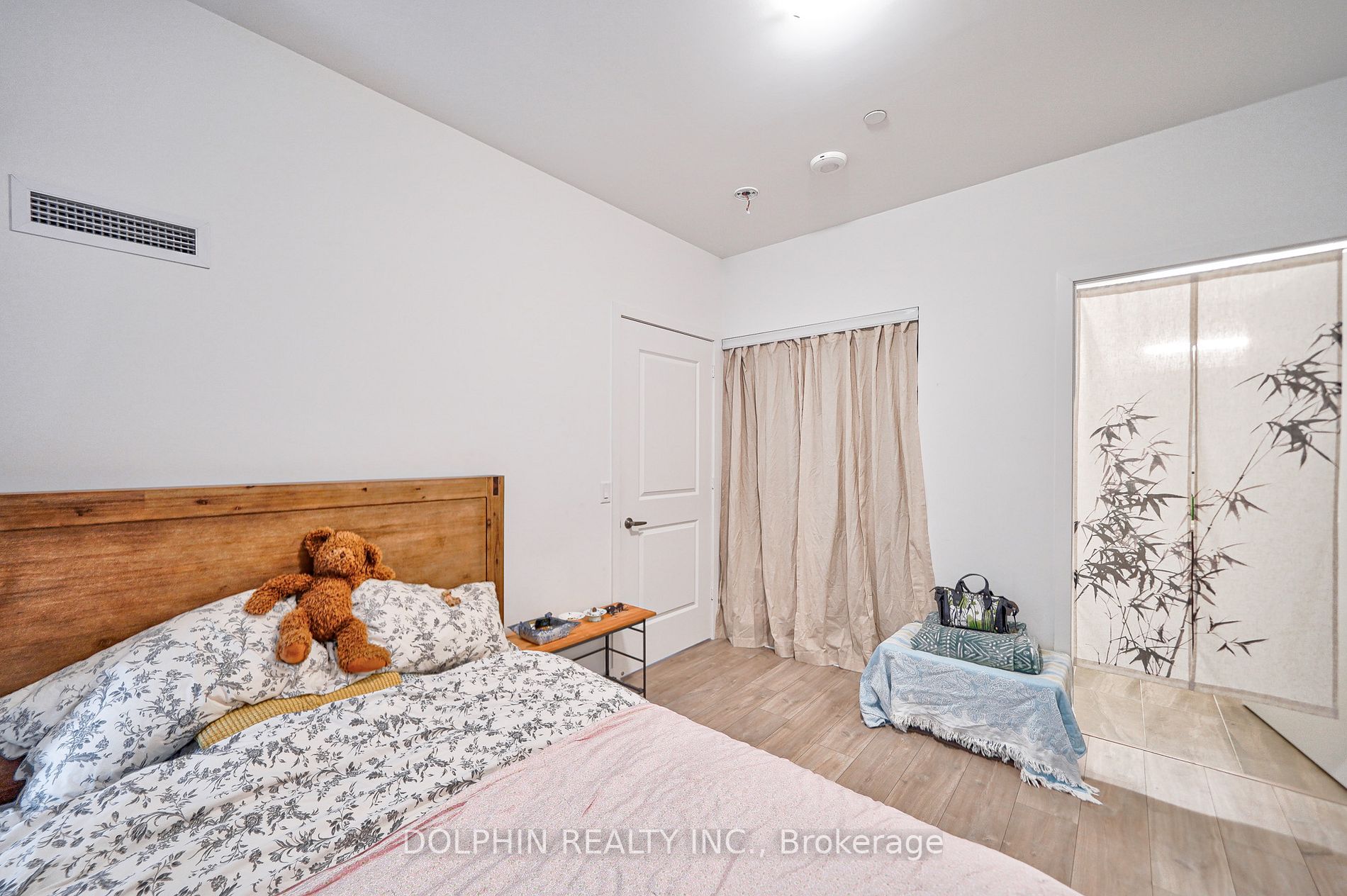 4655 Metcalfe Ave, #2208
