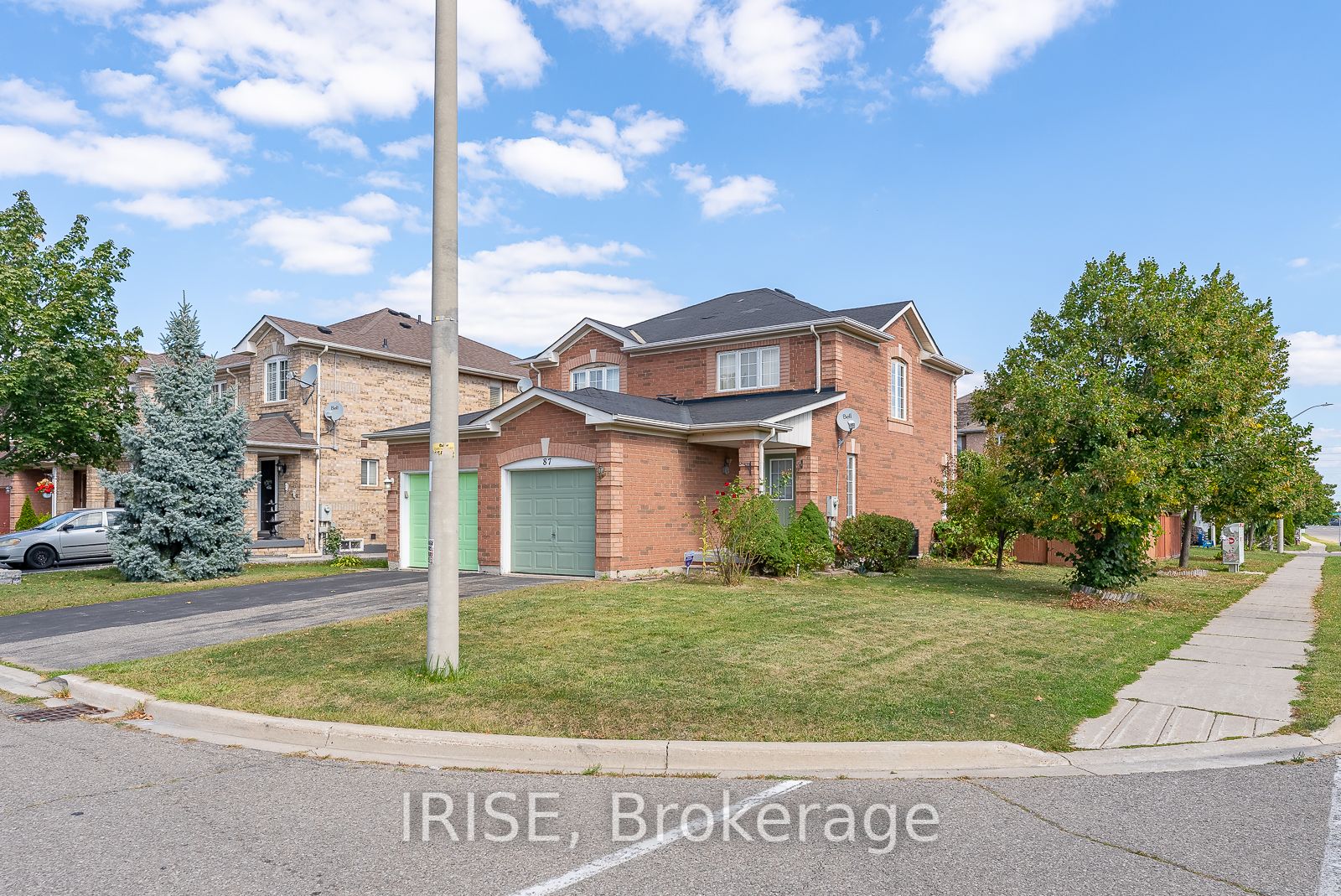87 Lonestar Cres