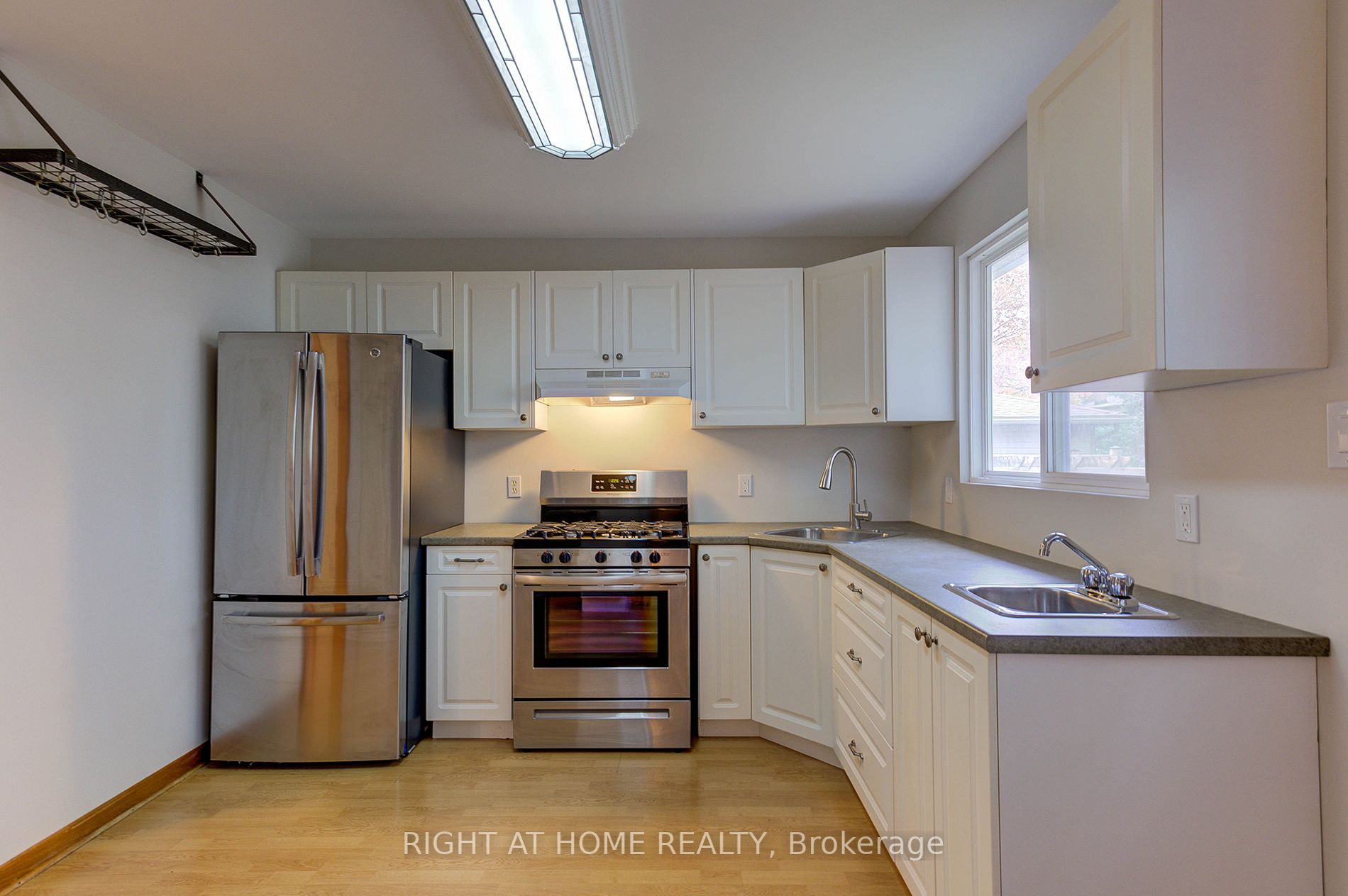 148 Edelwild Dr