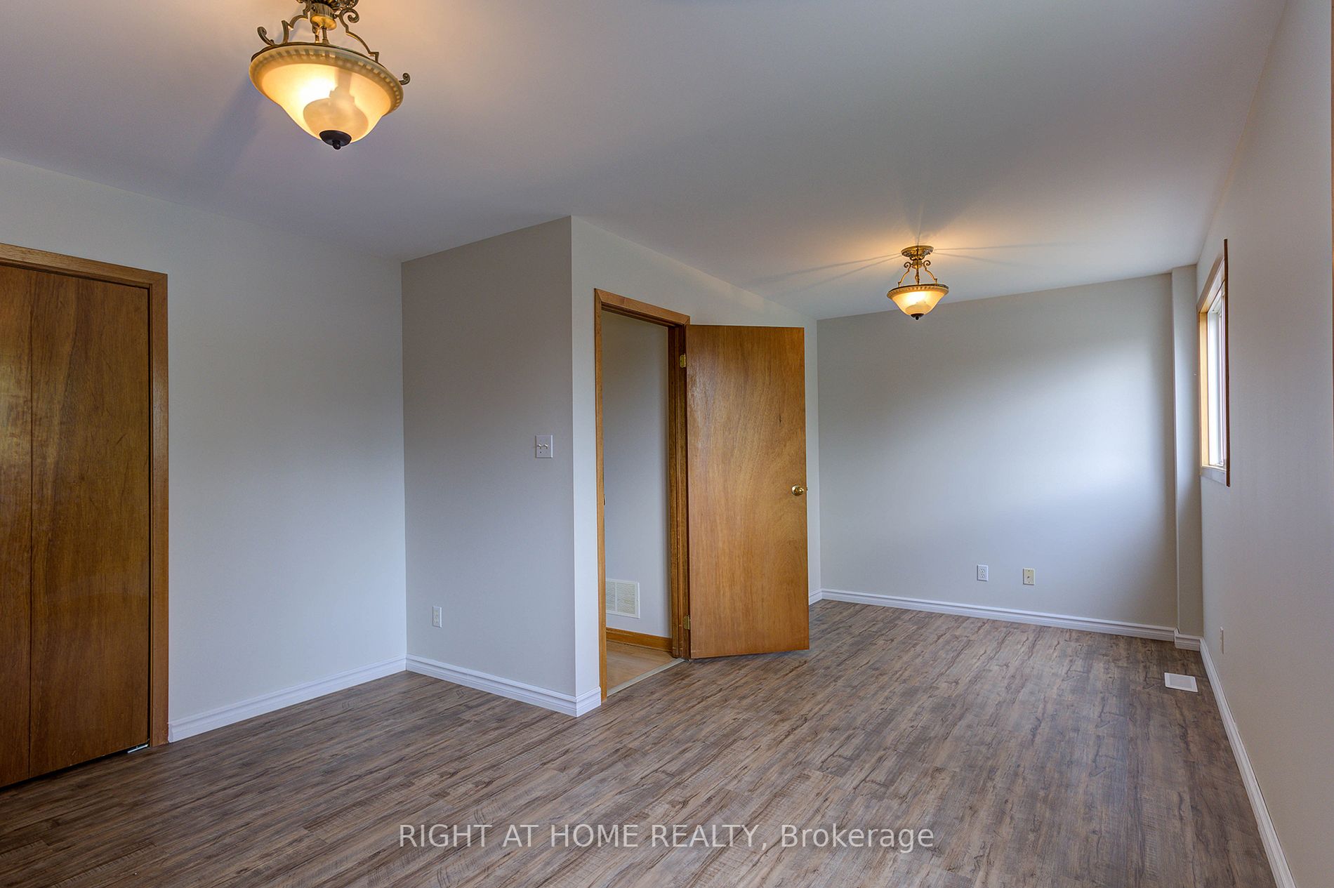 148 Edelwild Dr