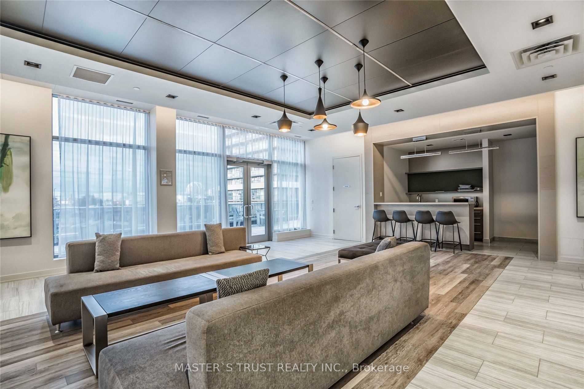 4699 Glen Erin Dr, #107