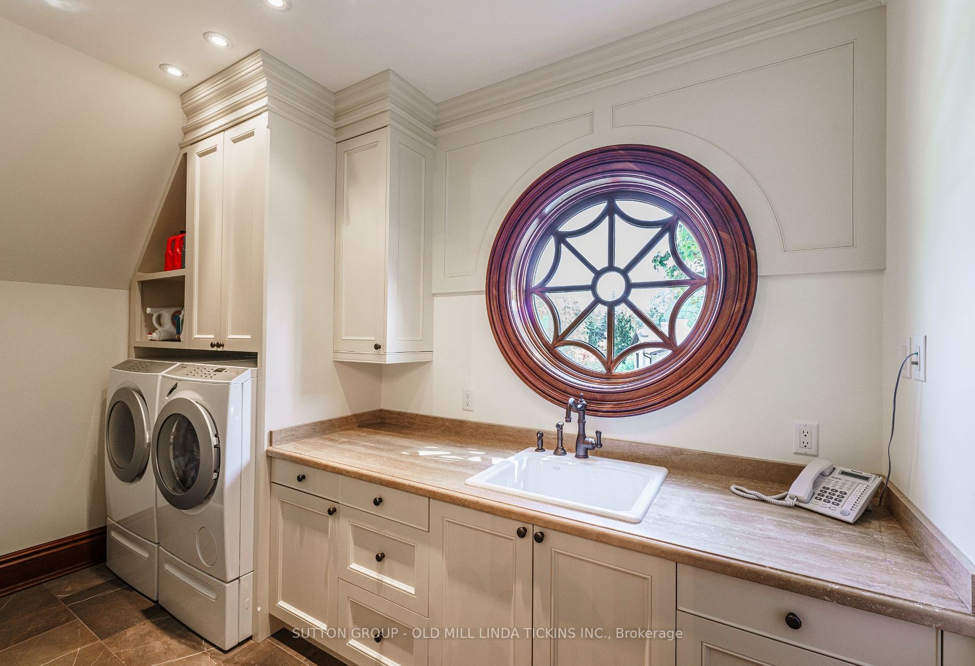 131 The Kingsway