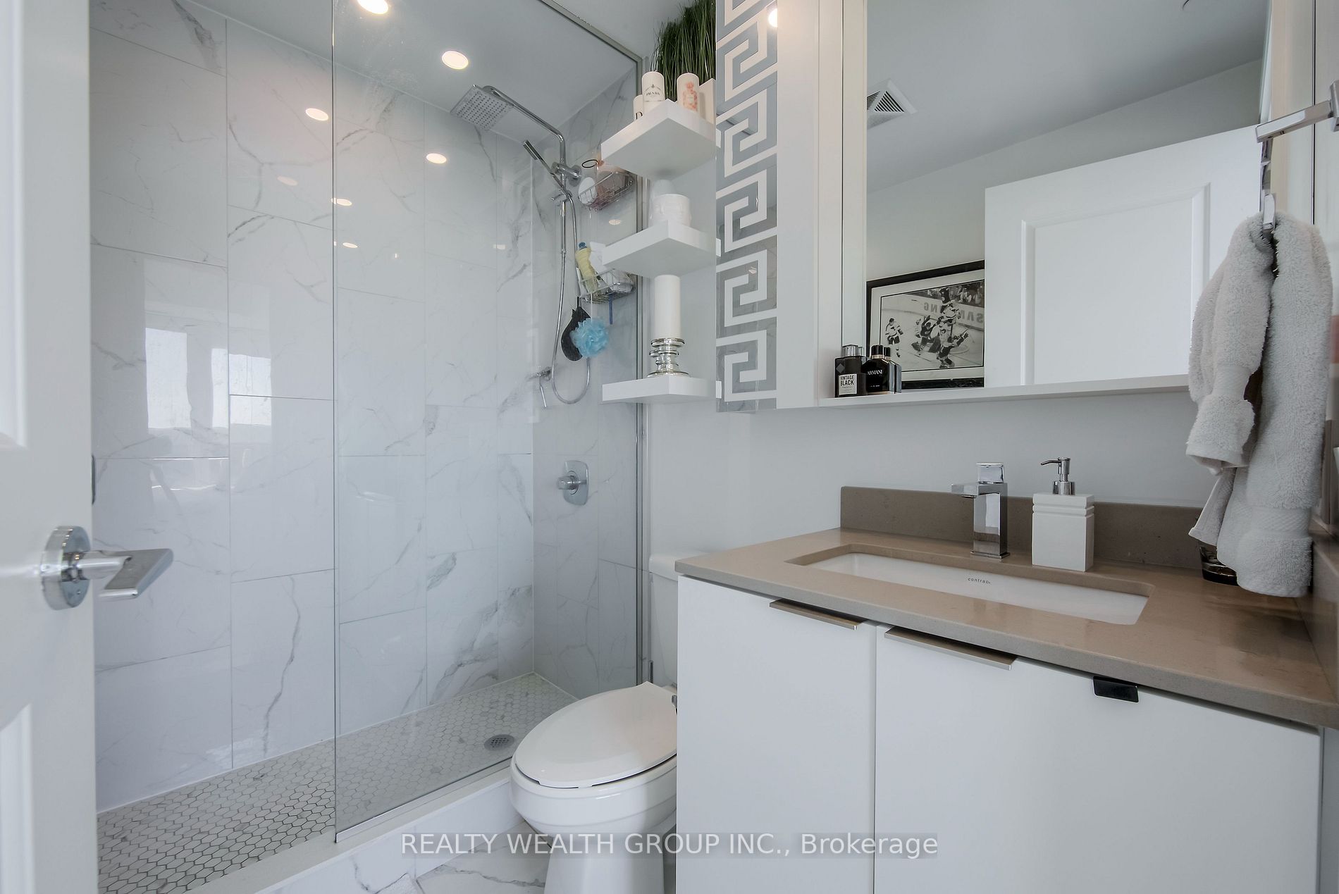 70 Annie Craig Dr, #1806