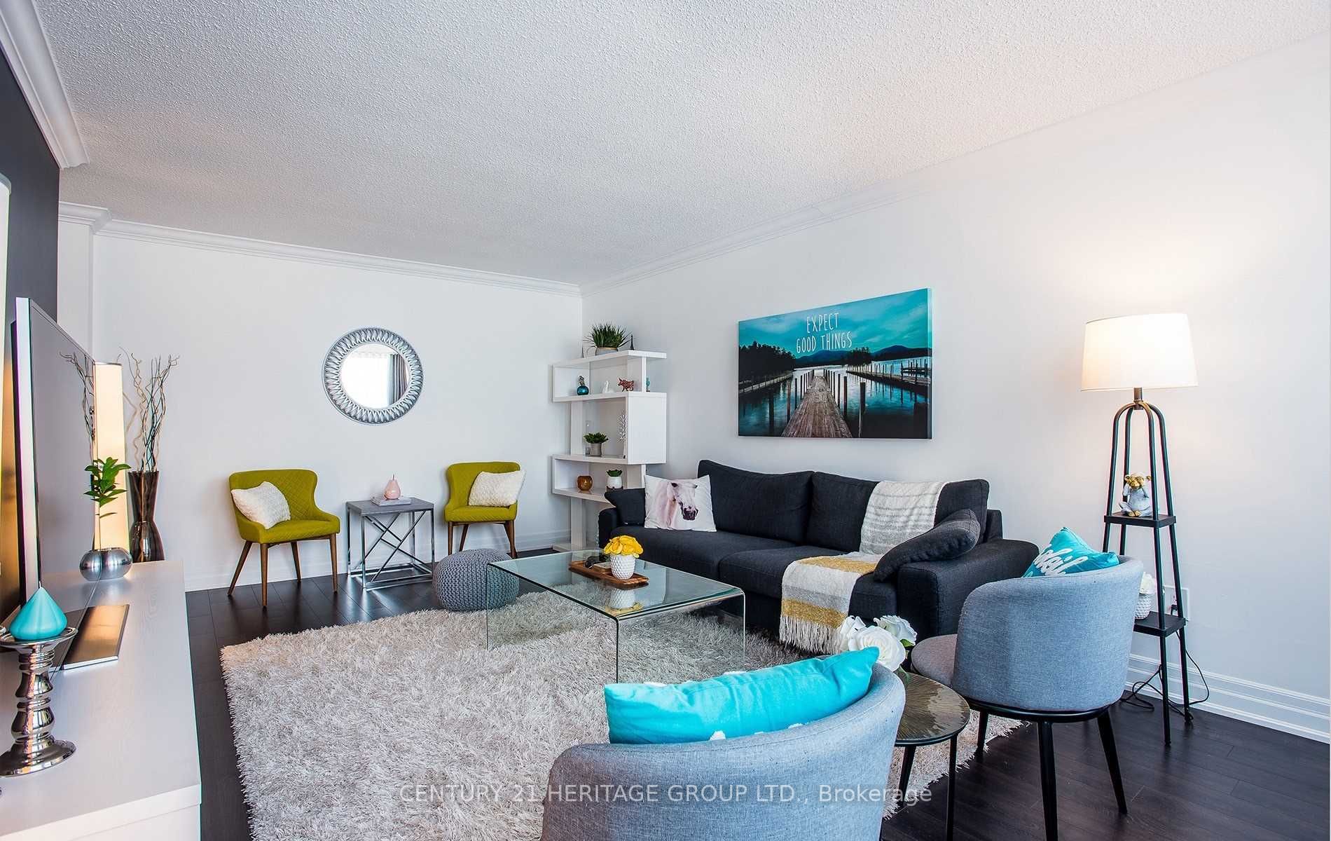 3650 Kaneff Cres, #2102