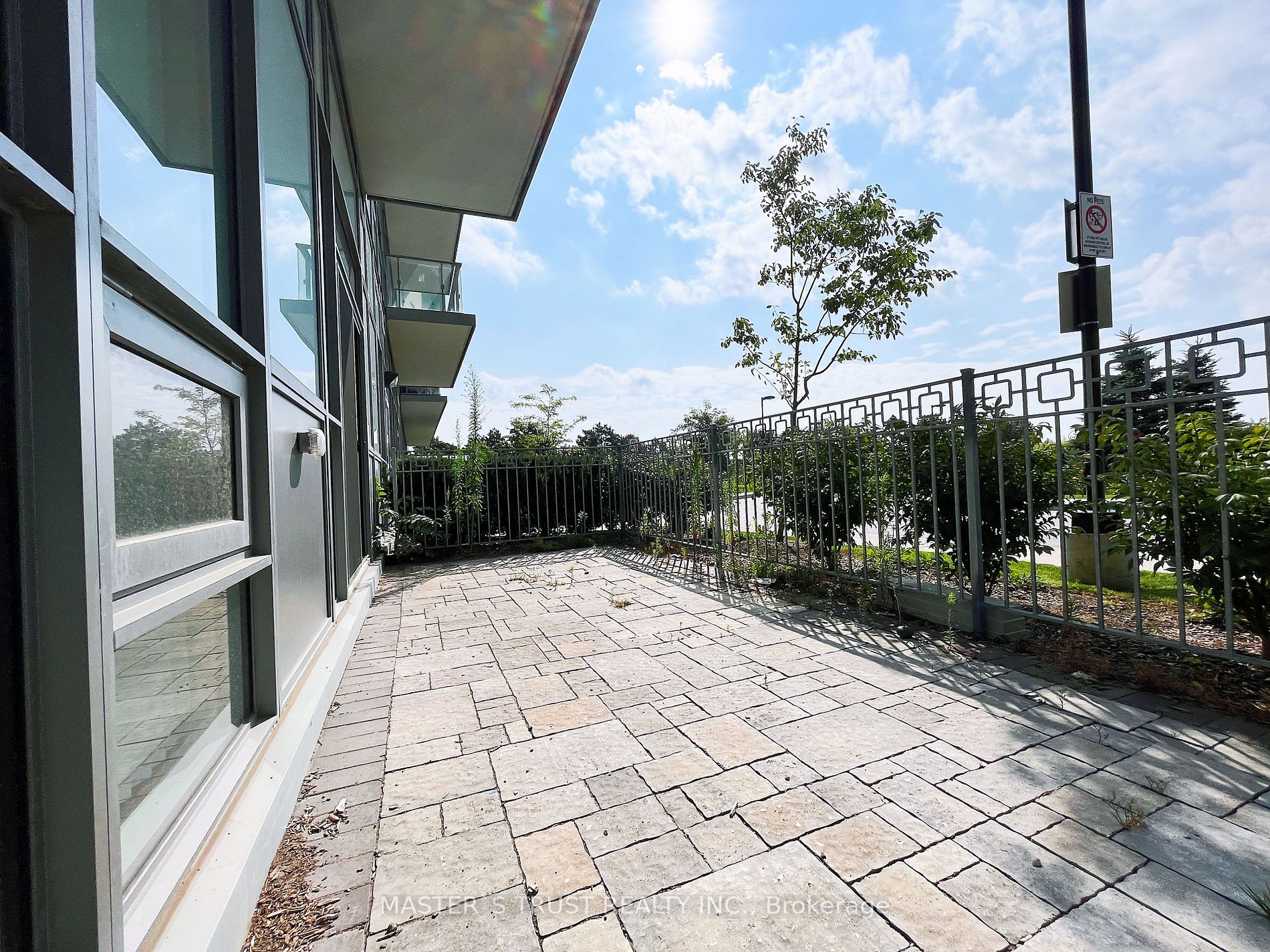 4699 Glen Erin Dr, #107