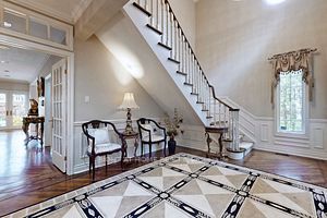 375 Lakeshore Road W