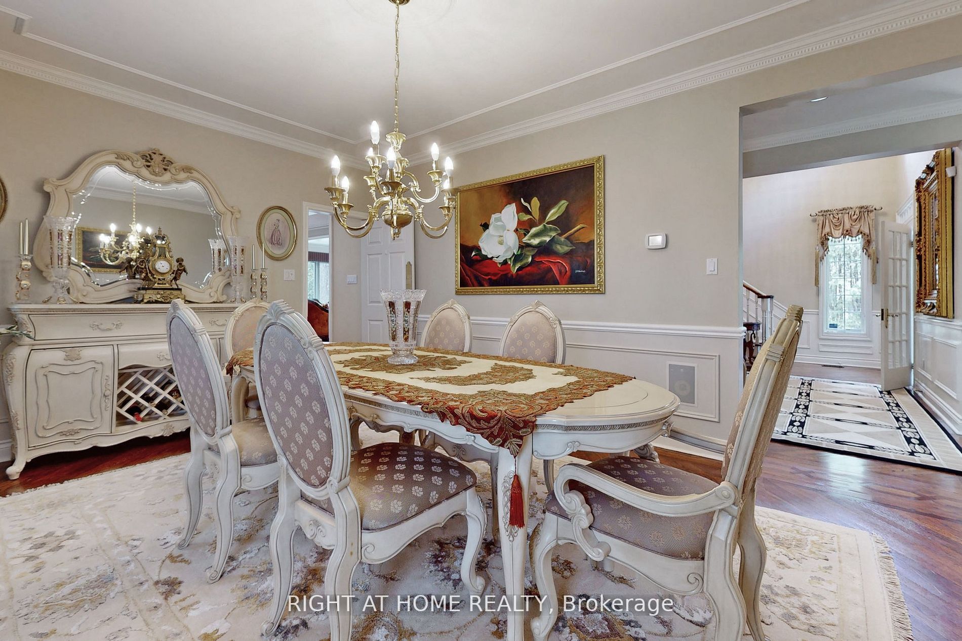 375 Lakeshore Road W