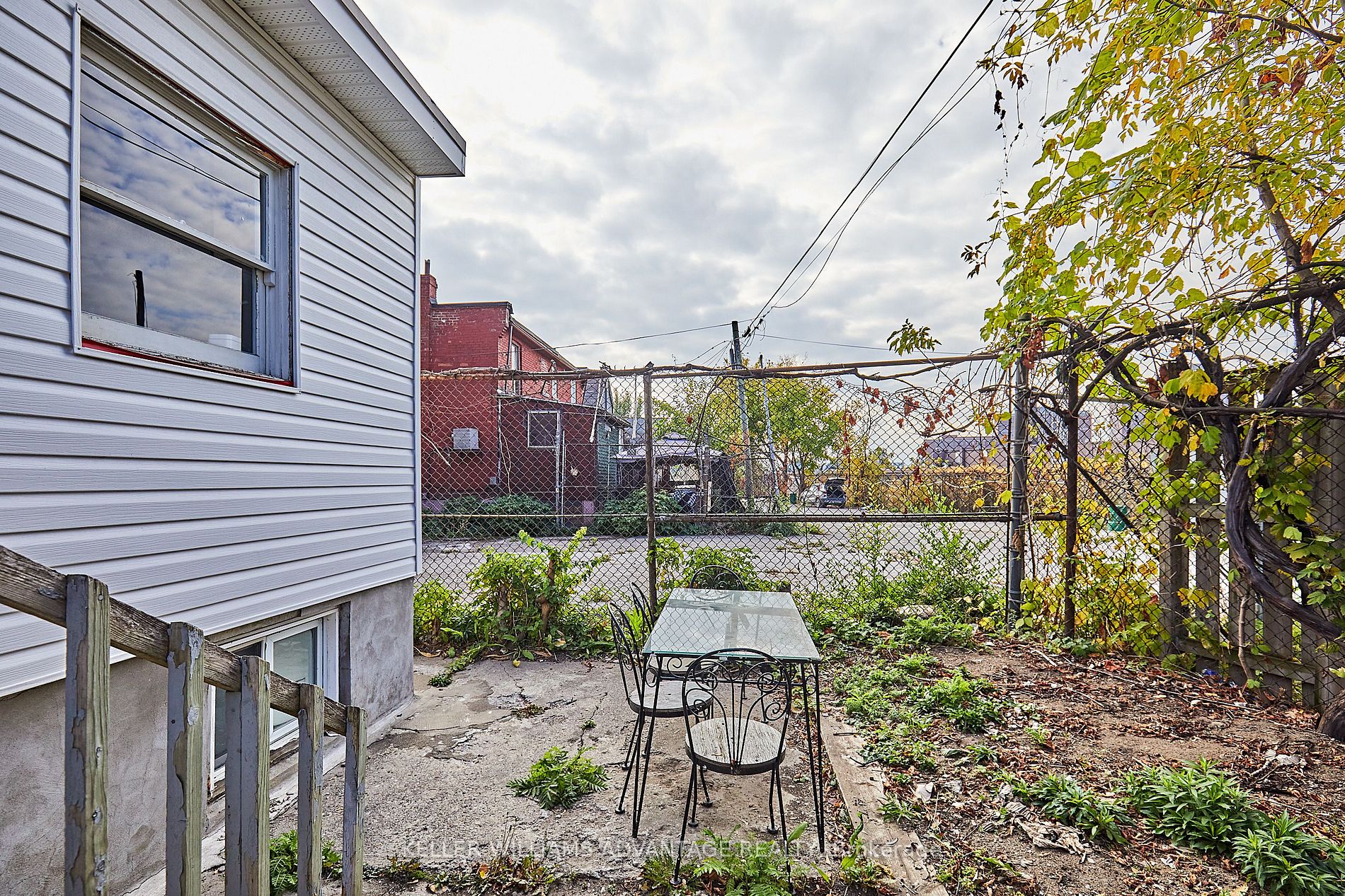 232 Old Weston Road