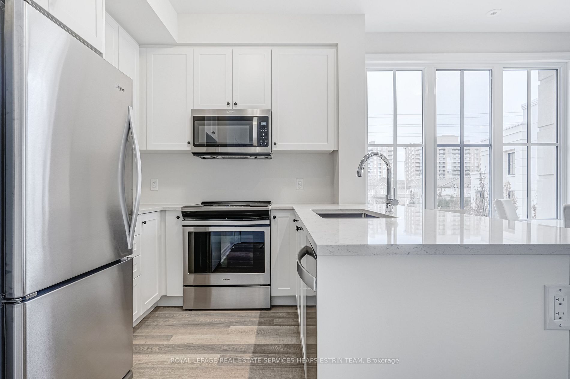 657 Cricklewood Dr, #519