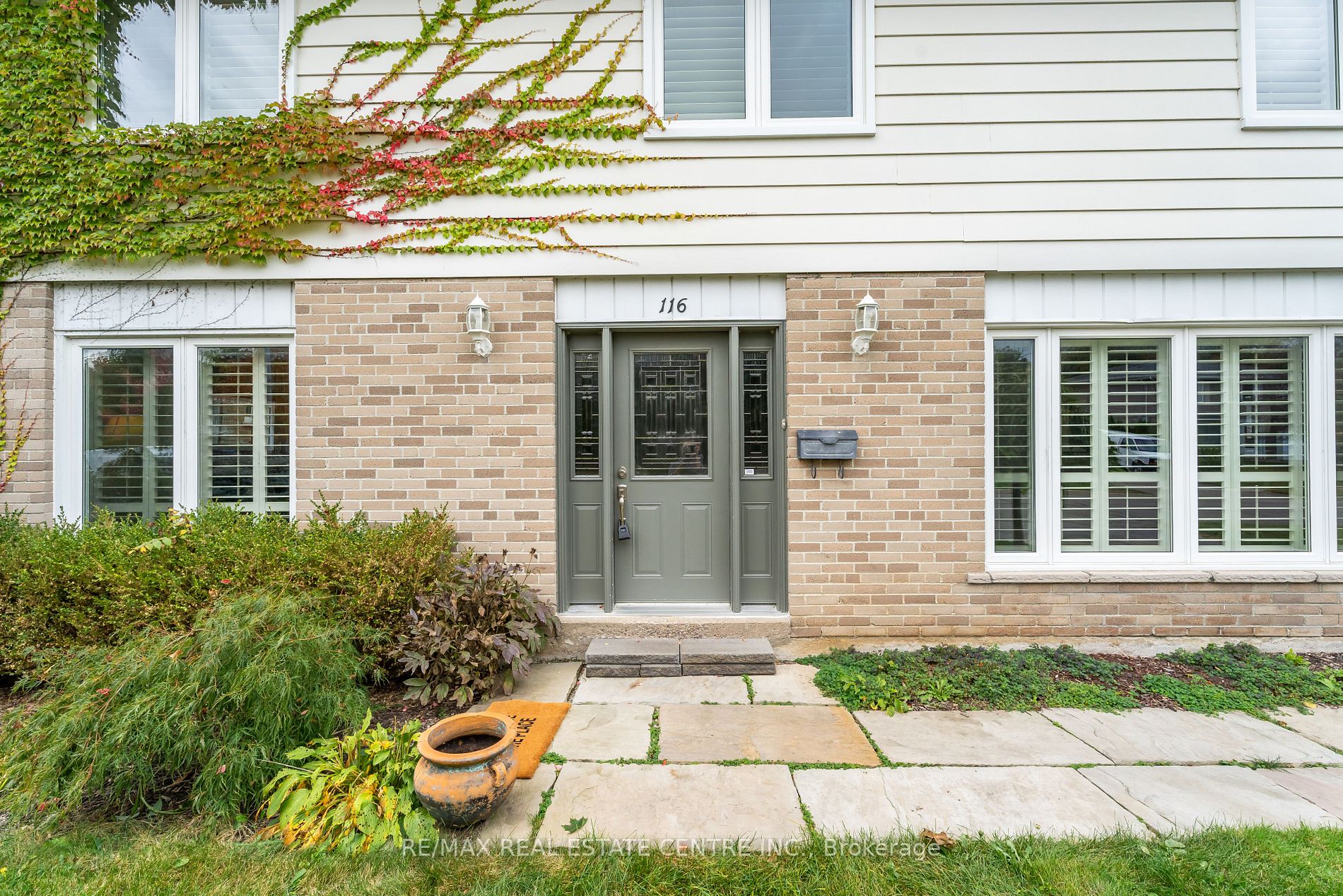 116 Rexway Drive