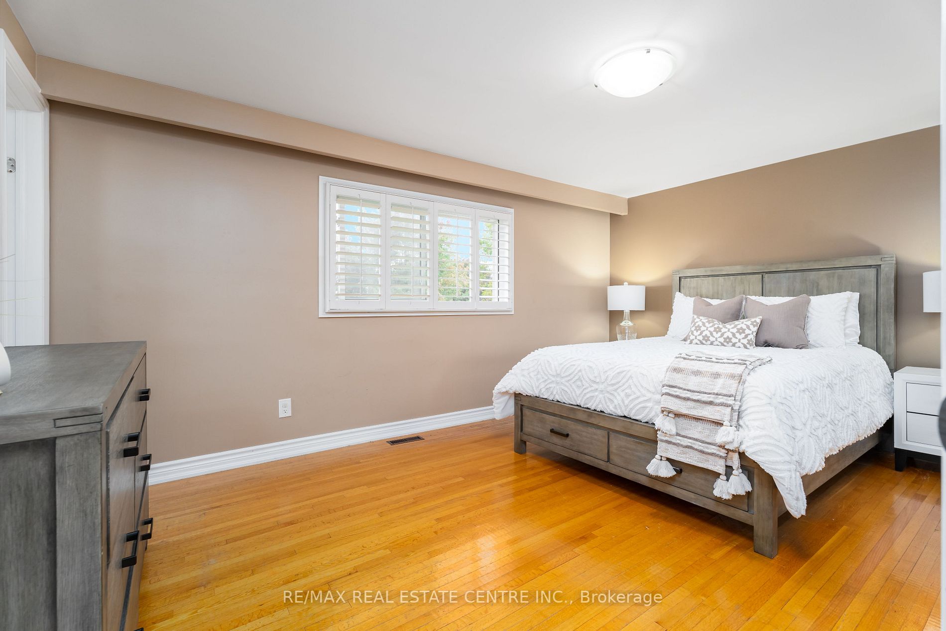 116 Rexway Drive