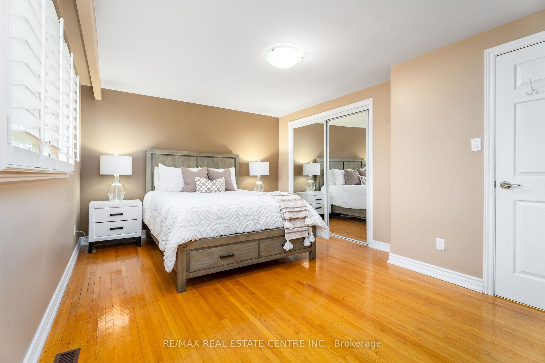 116 Rexway Drive