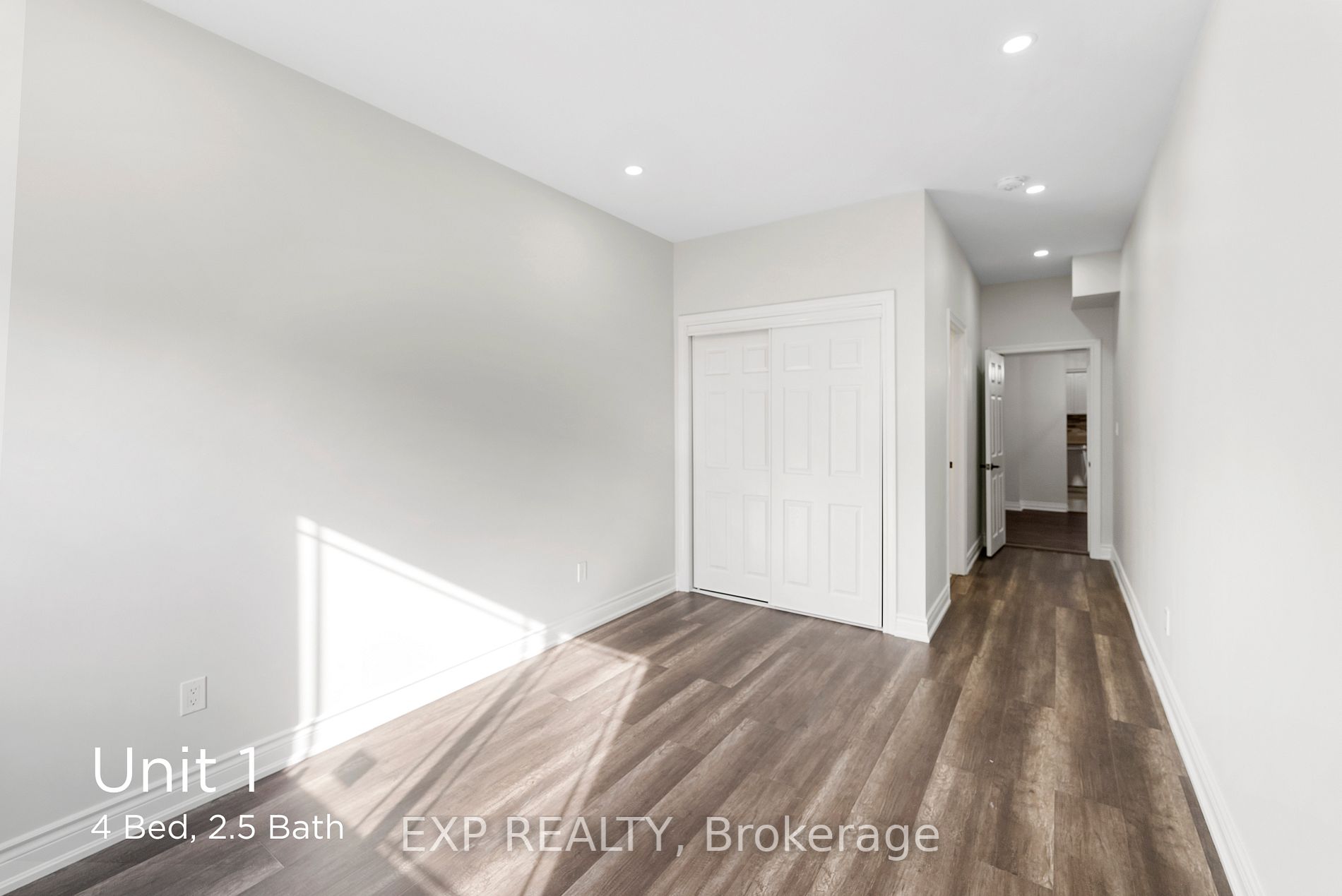 659 Roselaire Tr