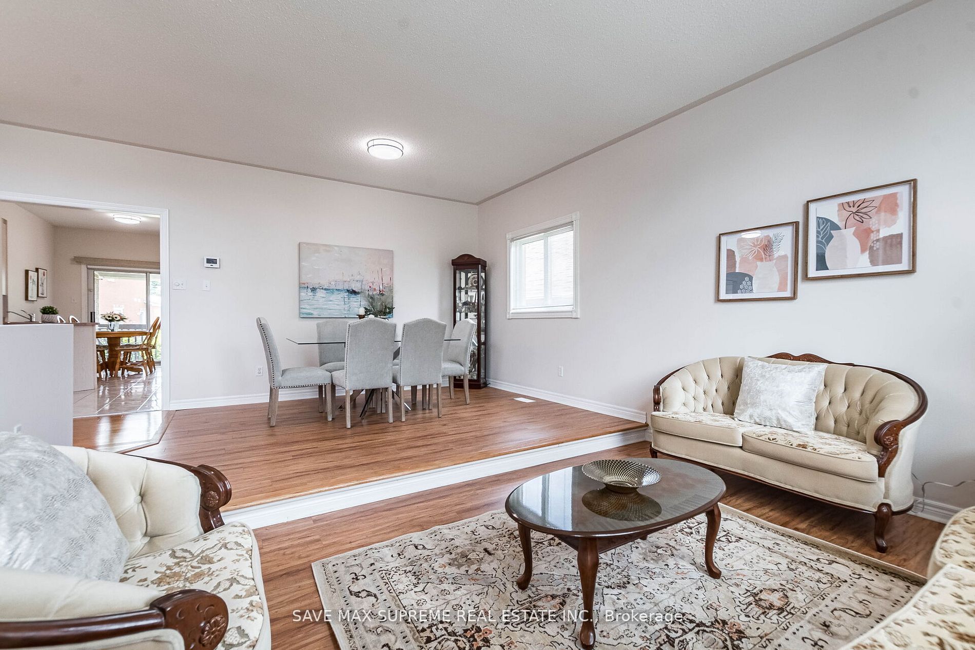 10 Kirkwood Crescent