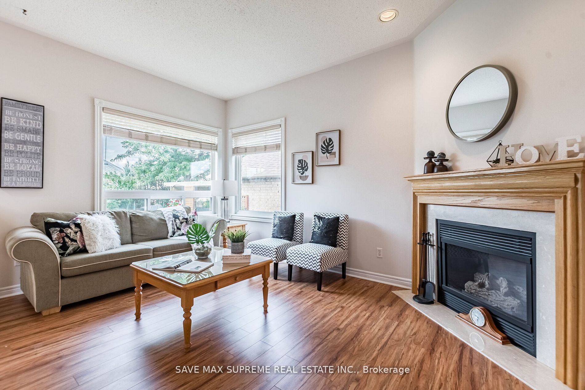 10 Kirkwood Crescent