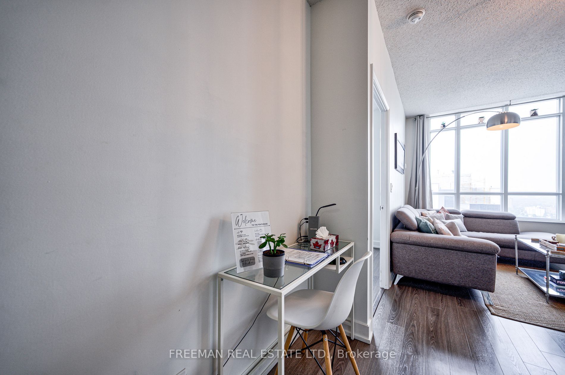 2 Eva Rd, #Ph23