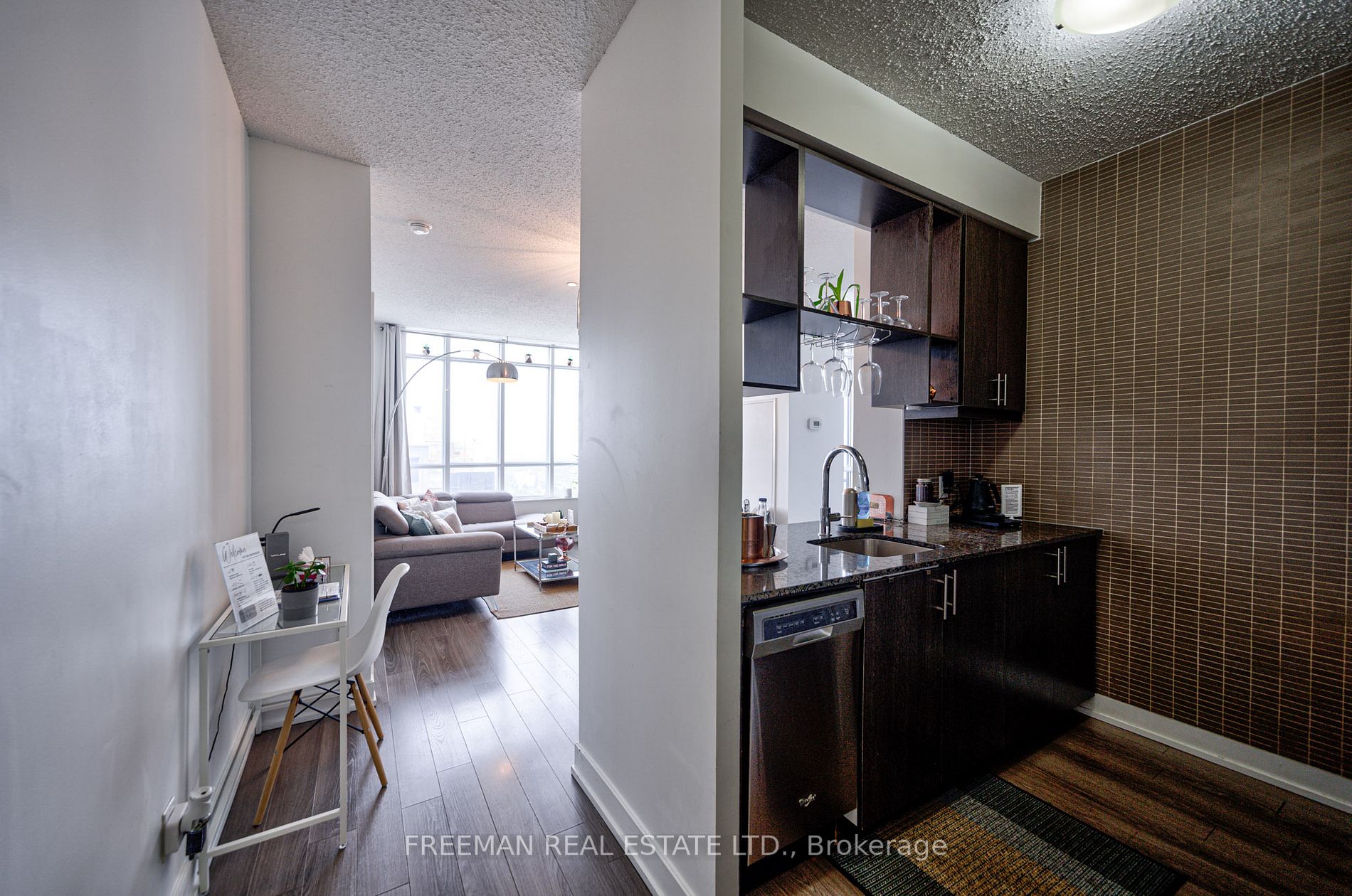 2 Eva Rd, #Ph23