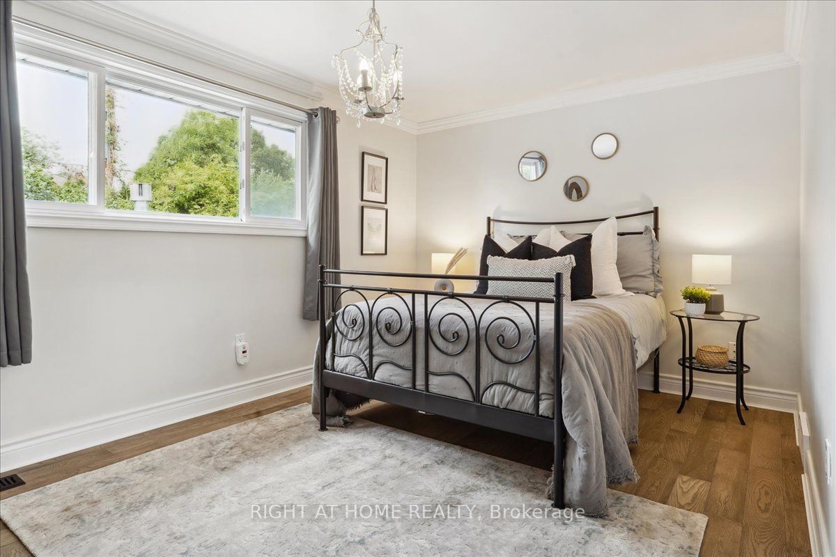 225 Barrymore Court