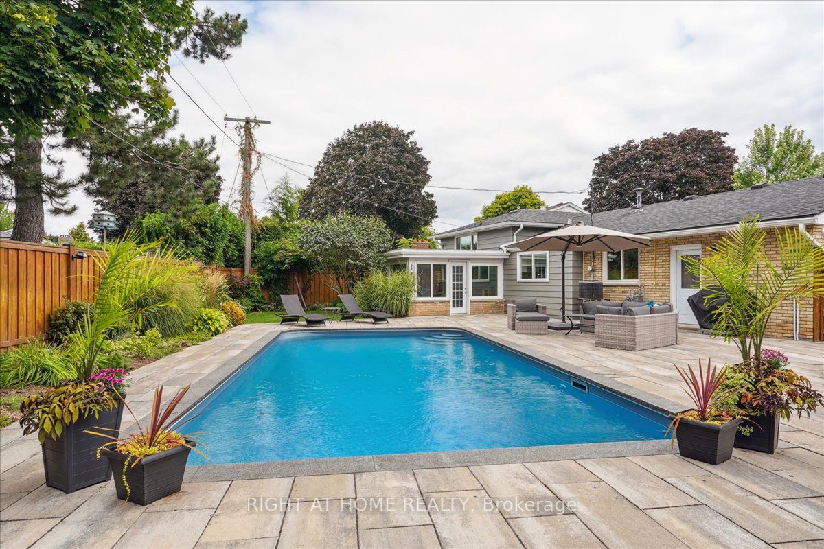 225 Barrymore Court