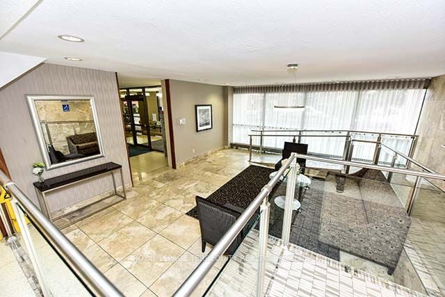 155 Marlee Ave, #2010