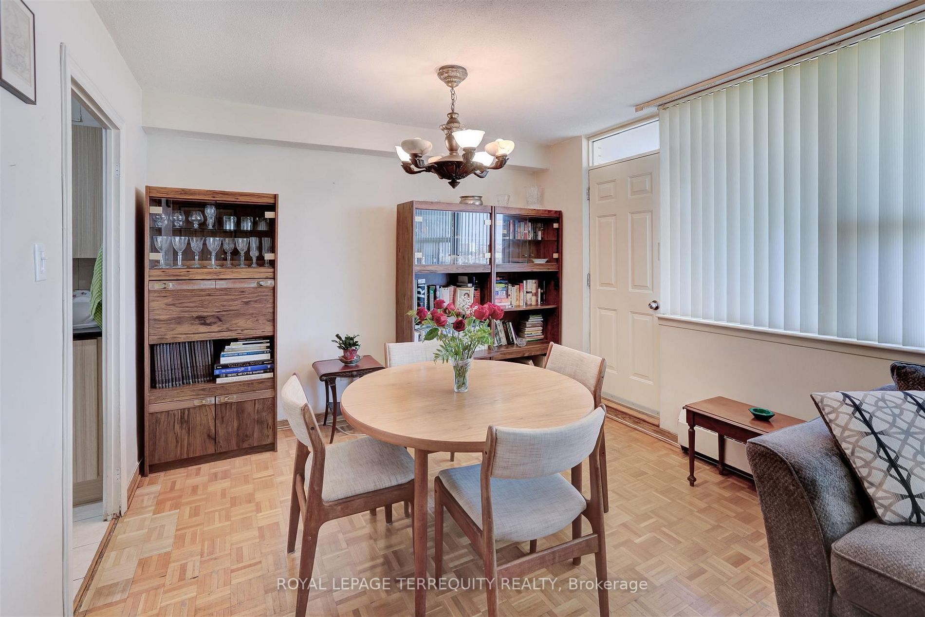 155 Marlee Ave, #2010