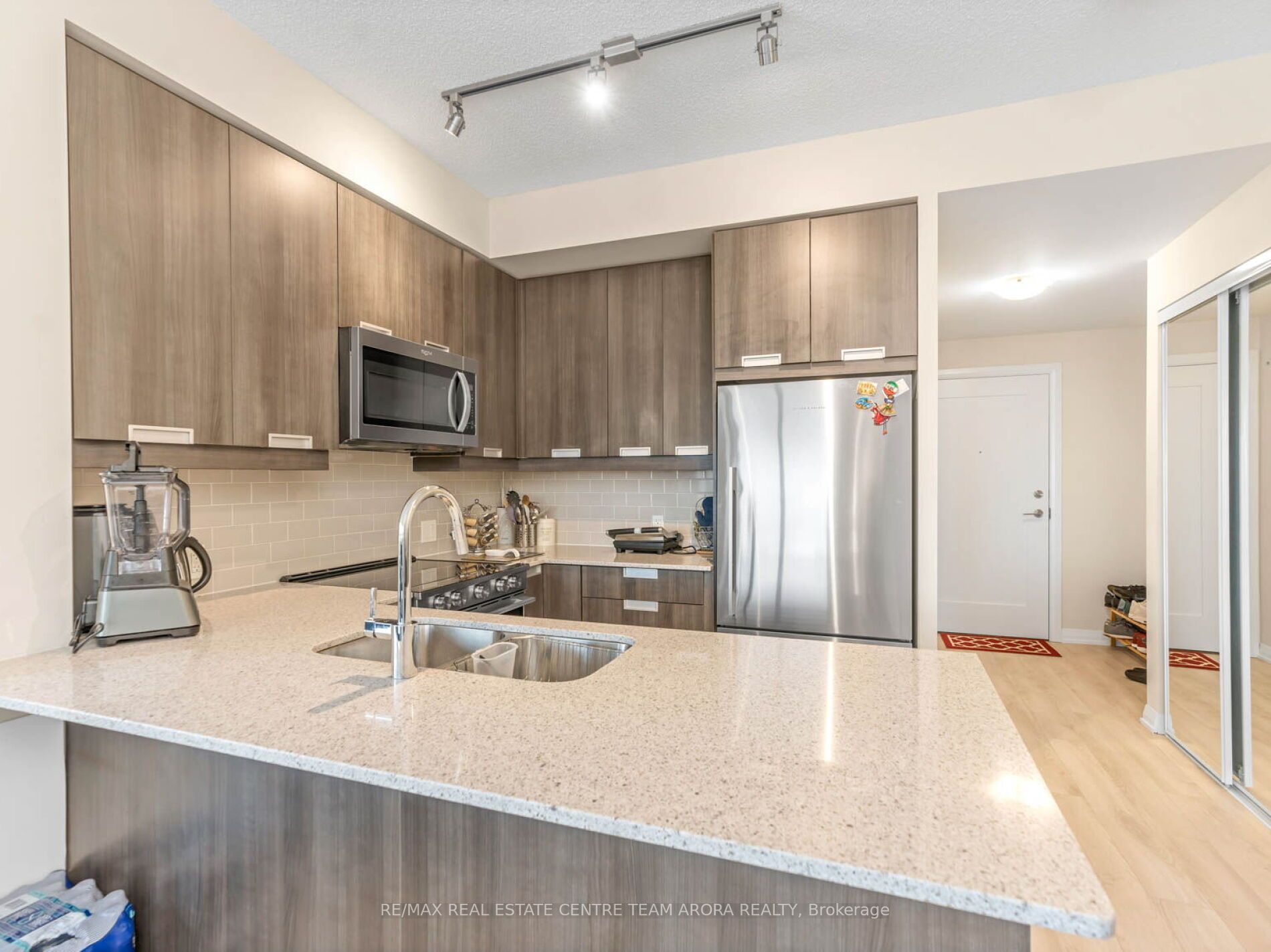 65 Watergarden Dr, #509