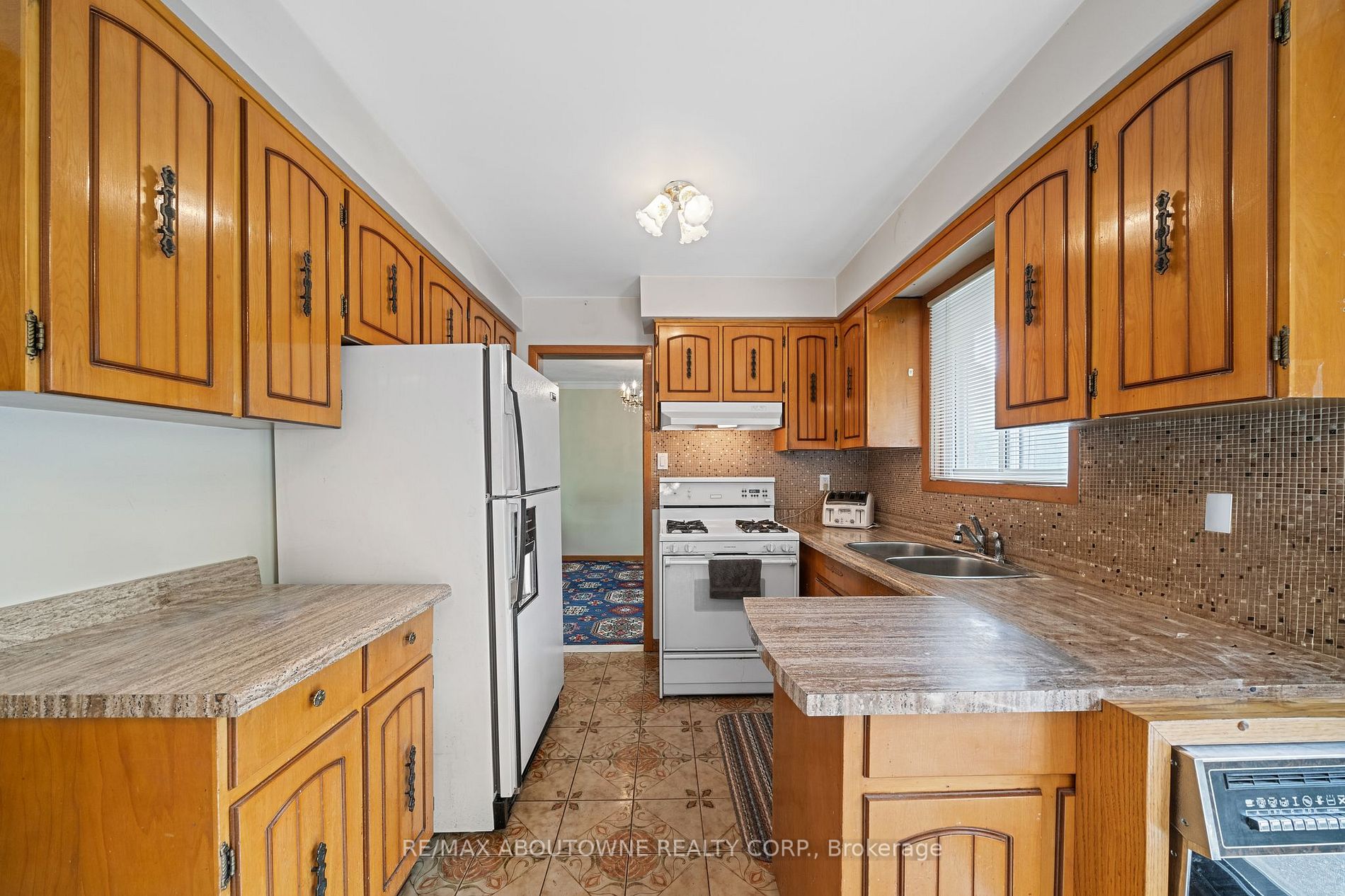 1348 Myron Dr