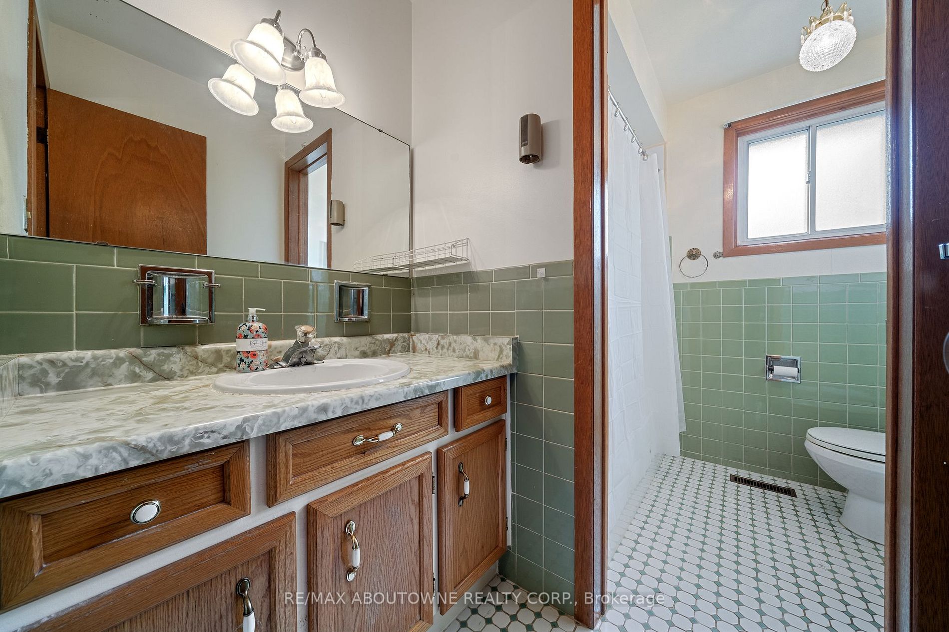 1348 Myron Dr
