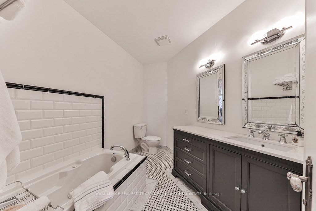 32 Gothic Ave, #5