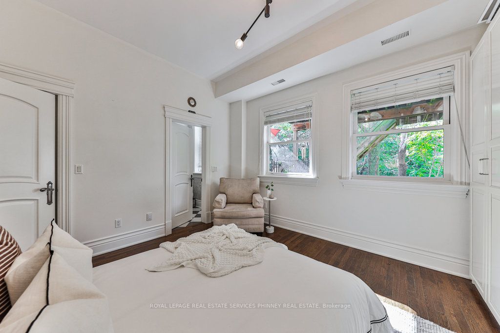 32 Gothic Ave, #5