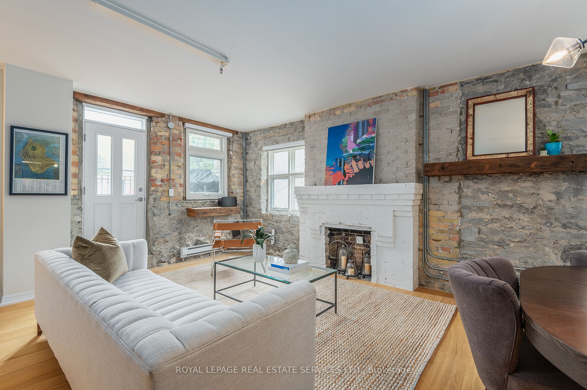 384 Sunnyside Ave, #106