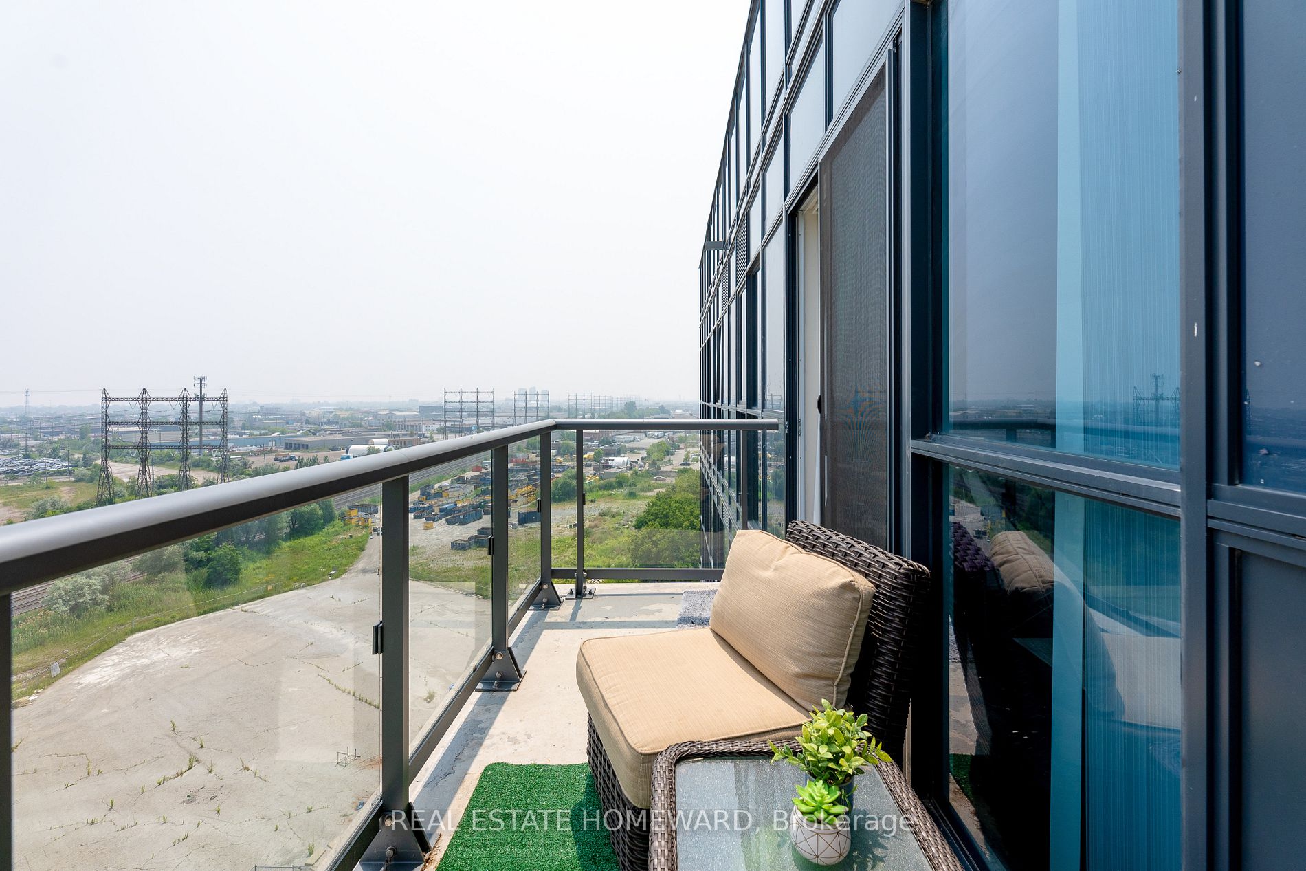 50 Thomas Riley Rd, #803