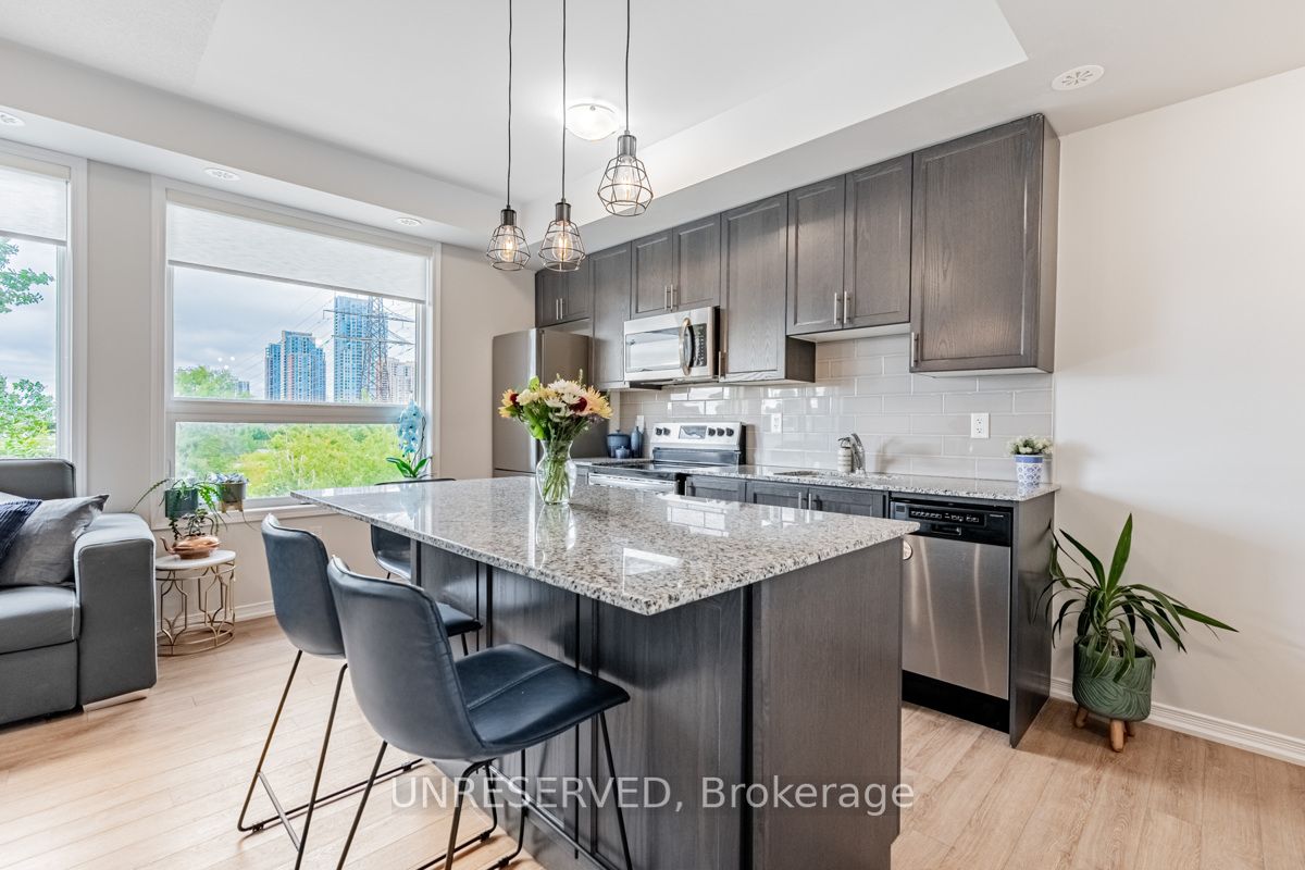 34 Fieldway Rd, #148